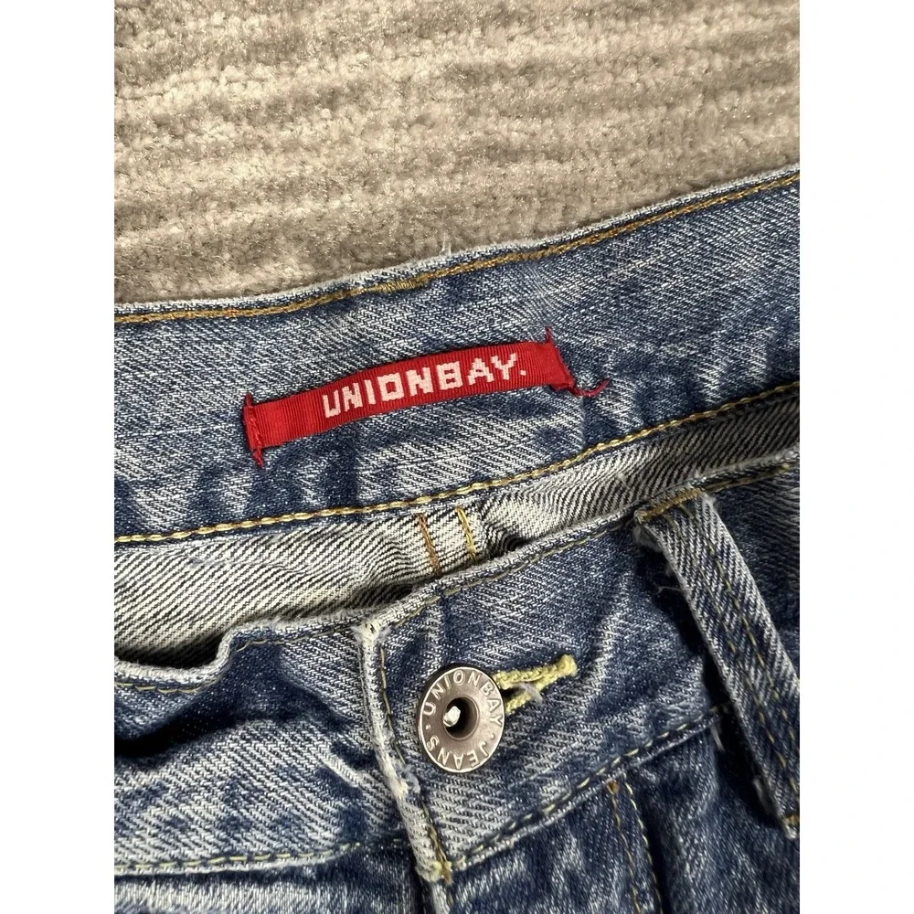 Unionbay Jeans Mens 34x32 Blue Denim Y2K Hong Kong Distressed Straight Leg - Picture 10 of 12